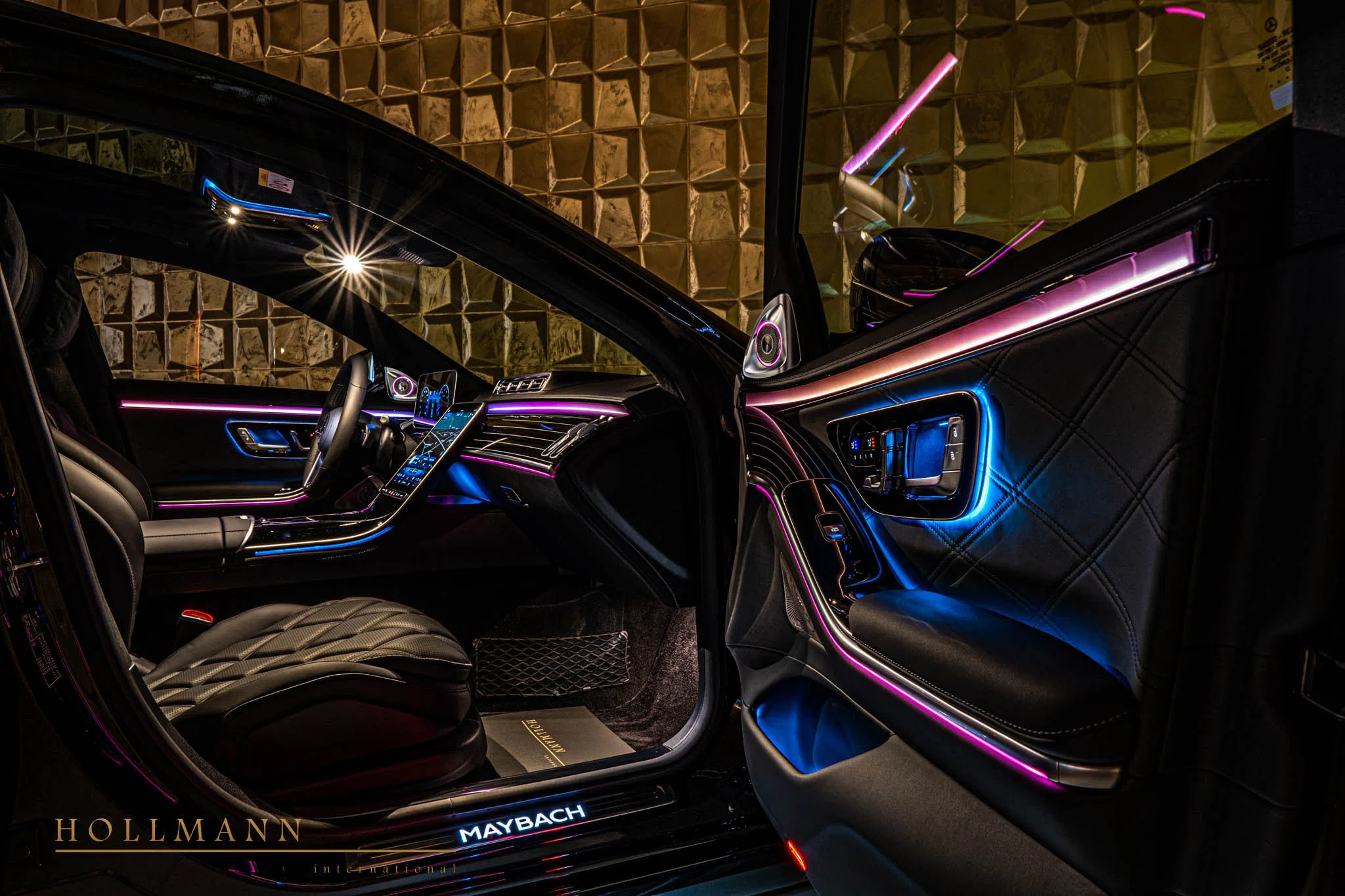 2023 Mercedes-Maybach S 680 interior