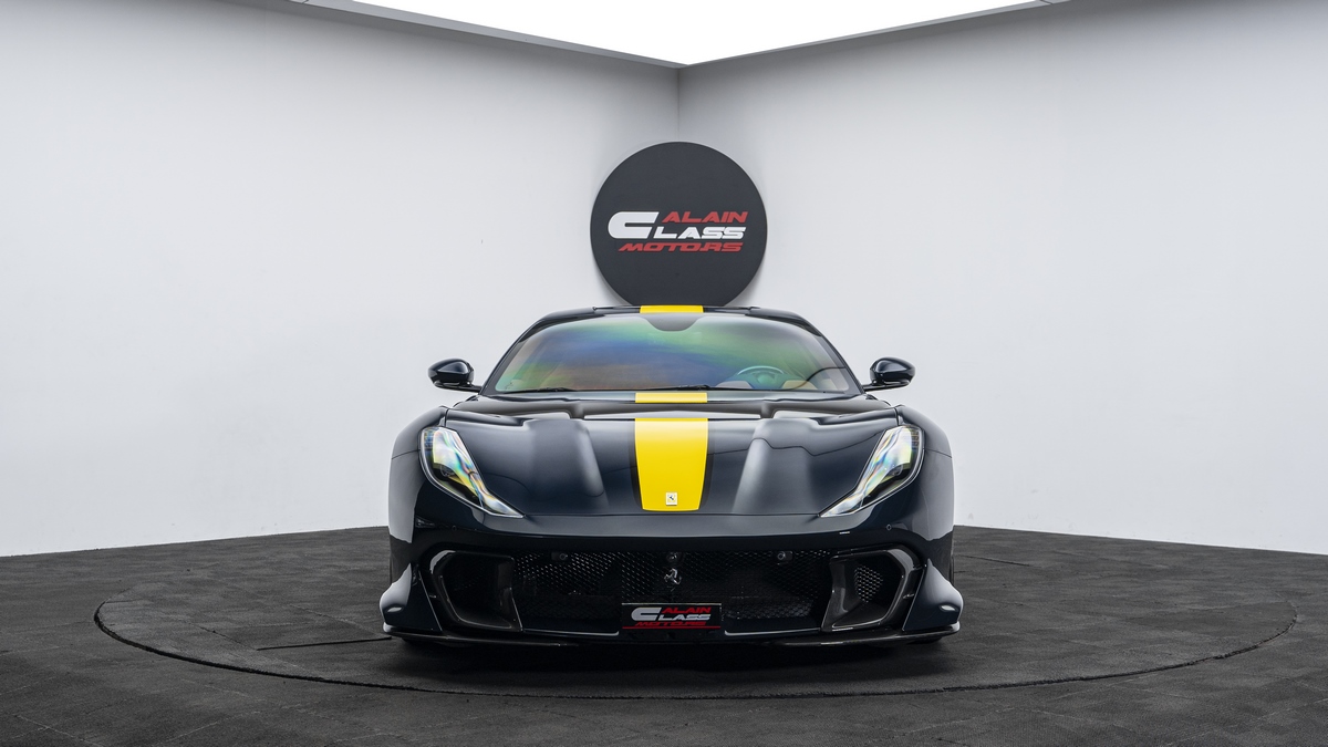 2022 Ferrari 812 Competizione, 18/18