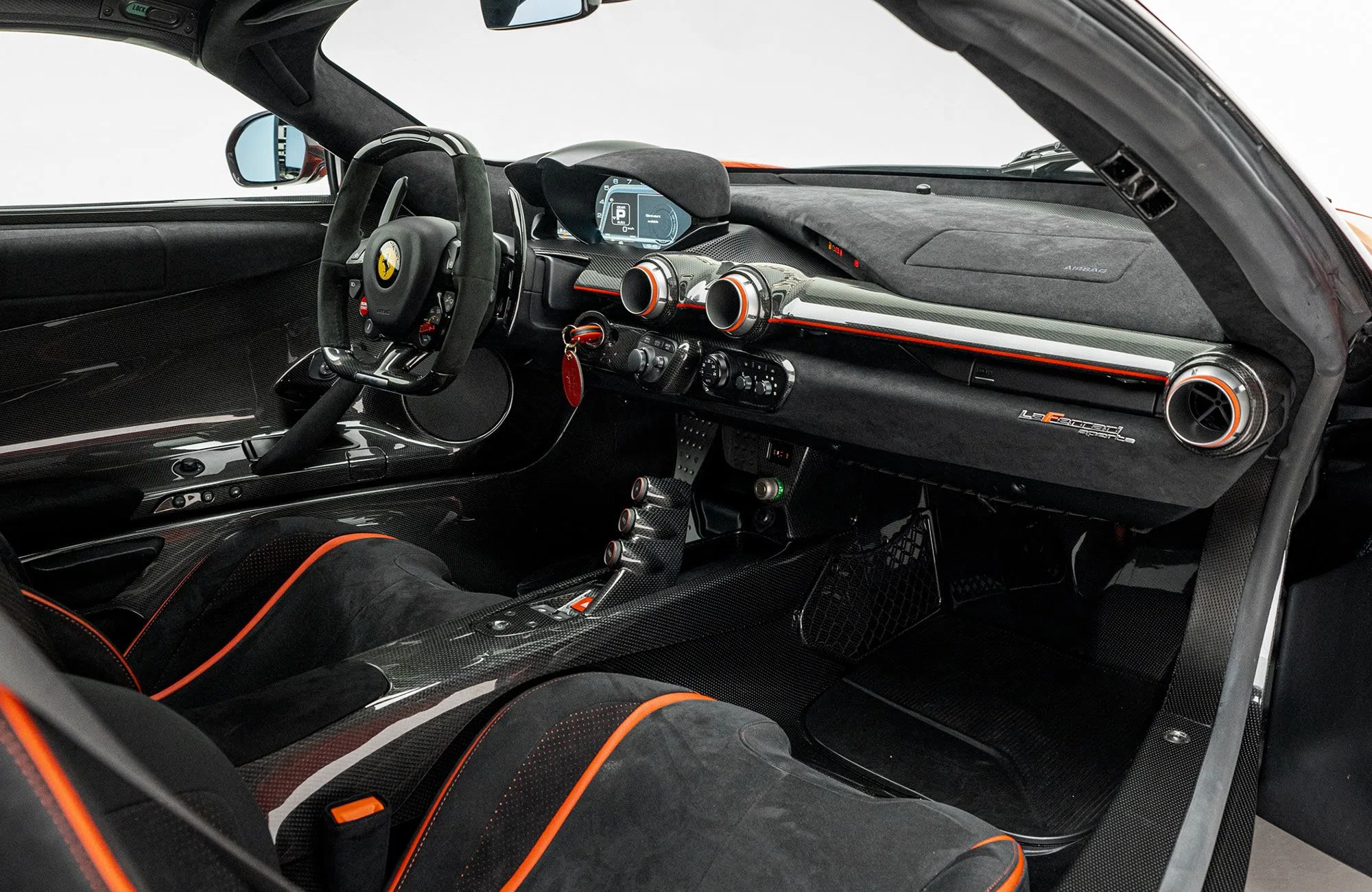 2017 Ferrari LaFerrari Aperta interior, dashboard