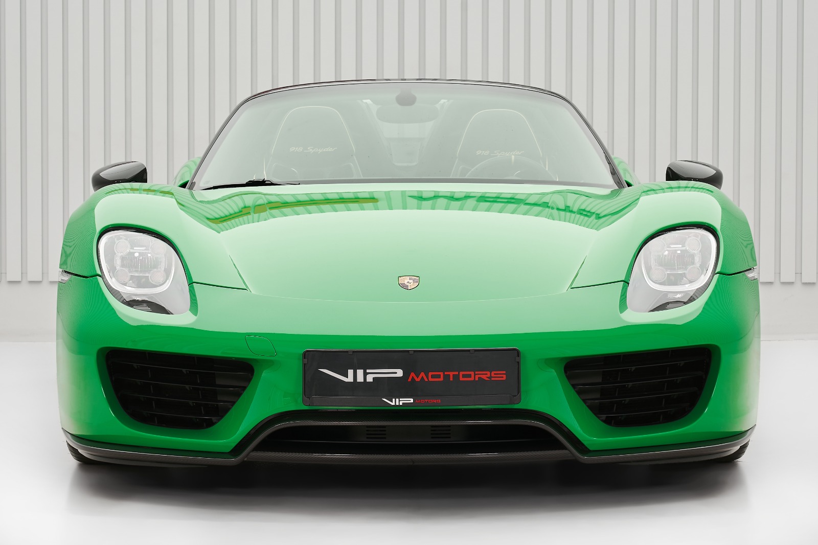 2015 Porsche 918 Spyder, 2/18