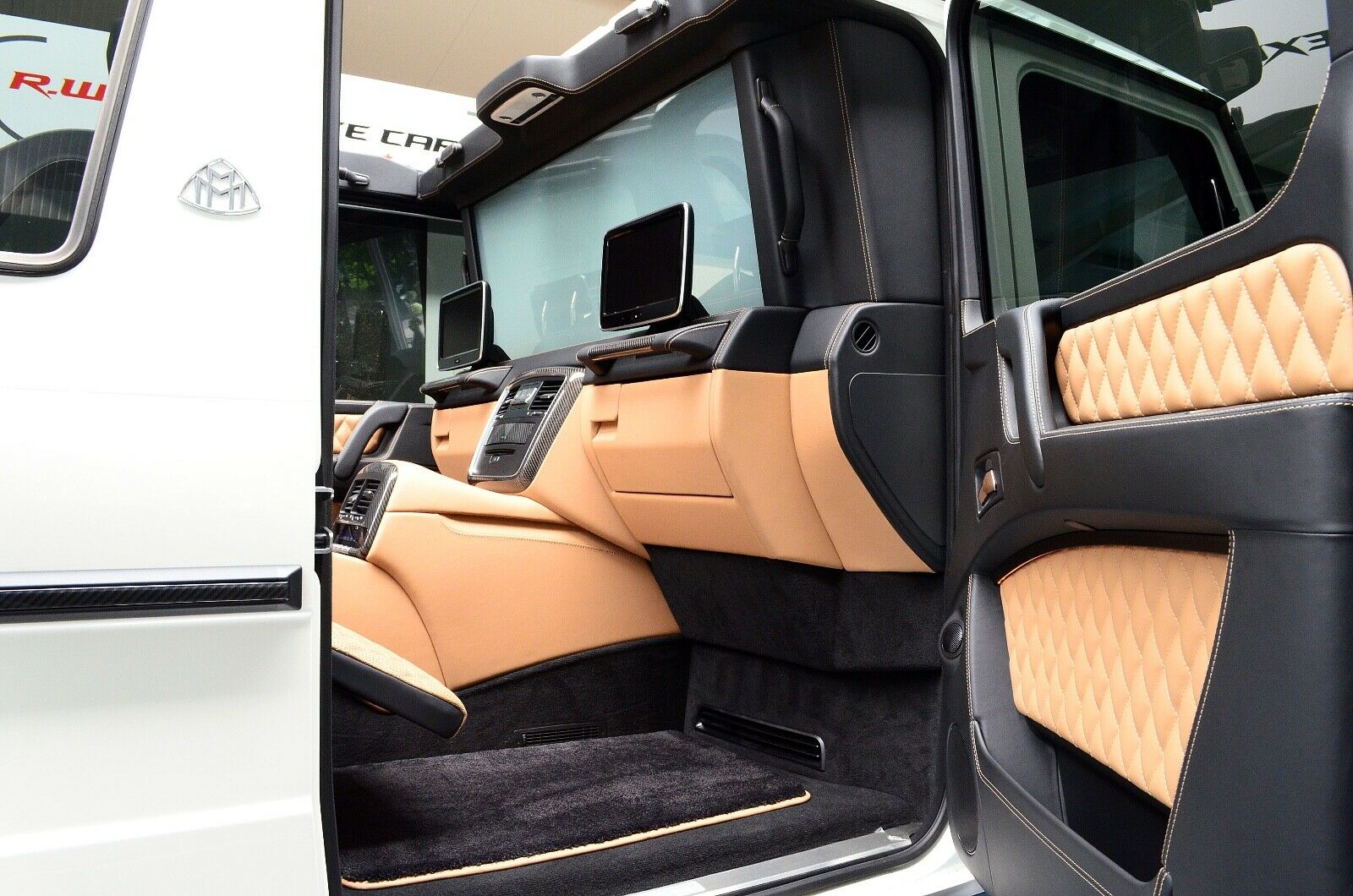 2018 Mercedes-Maybach G650 Landaulet - 1 of 99, 19/20
