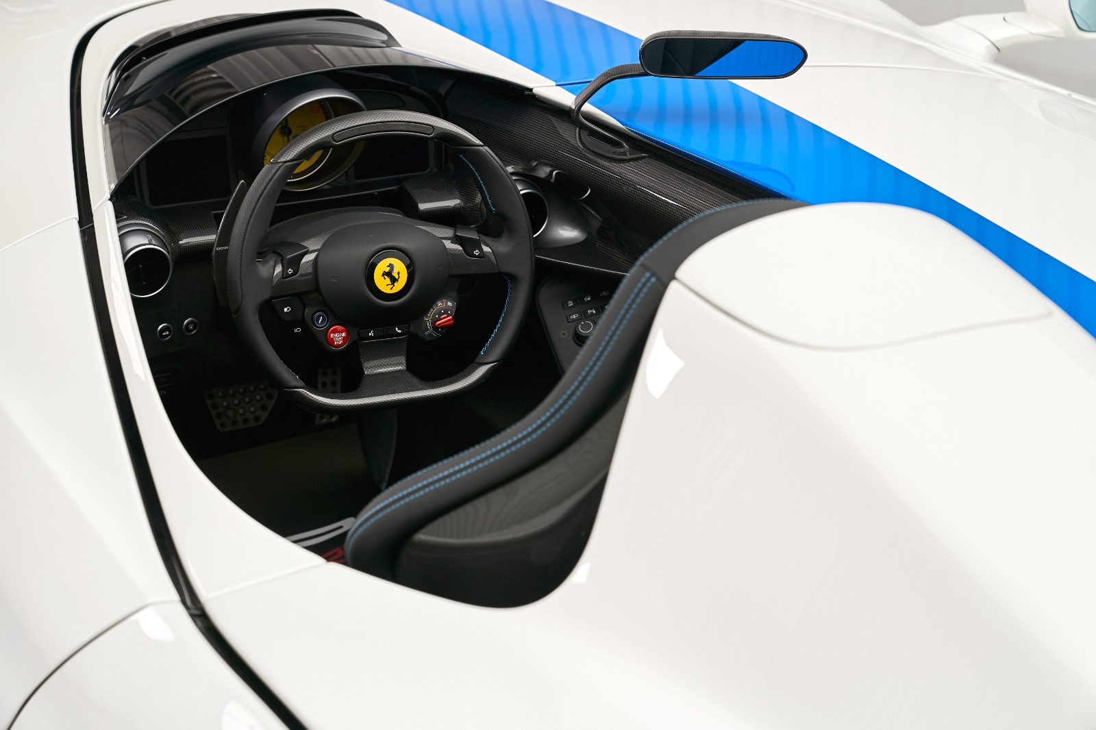 2021 Ferrari Monza SP1, 15/16
