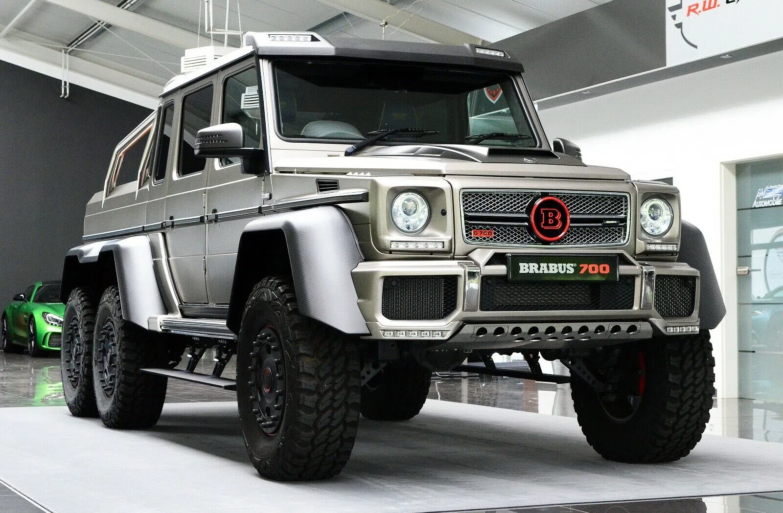 2015 BRABUS G 700 6x6