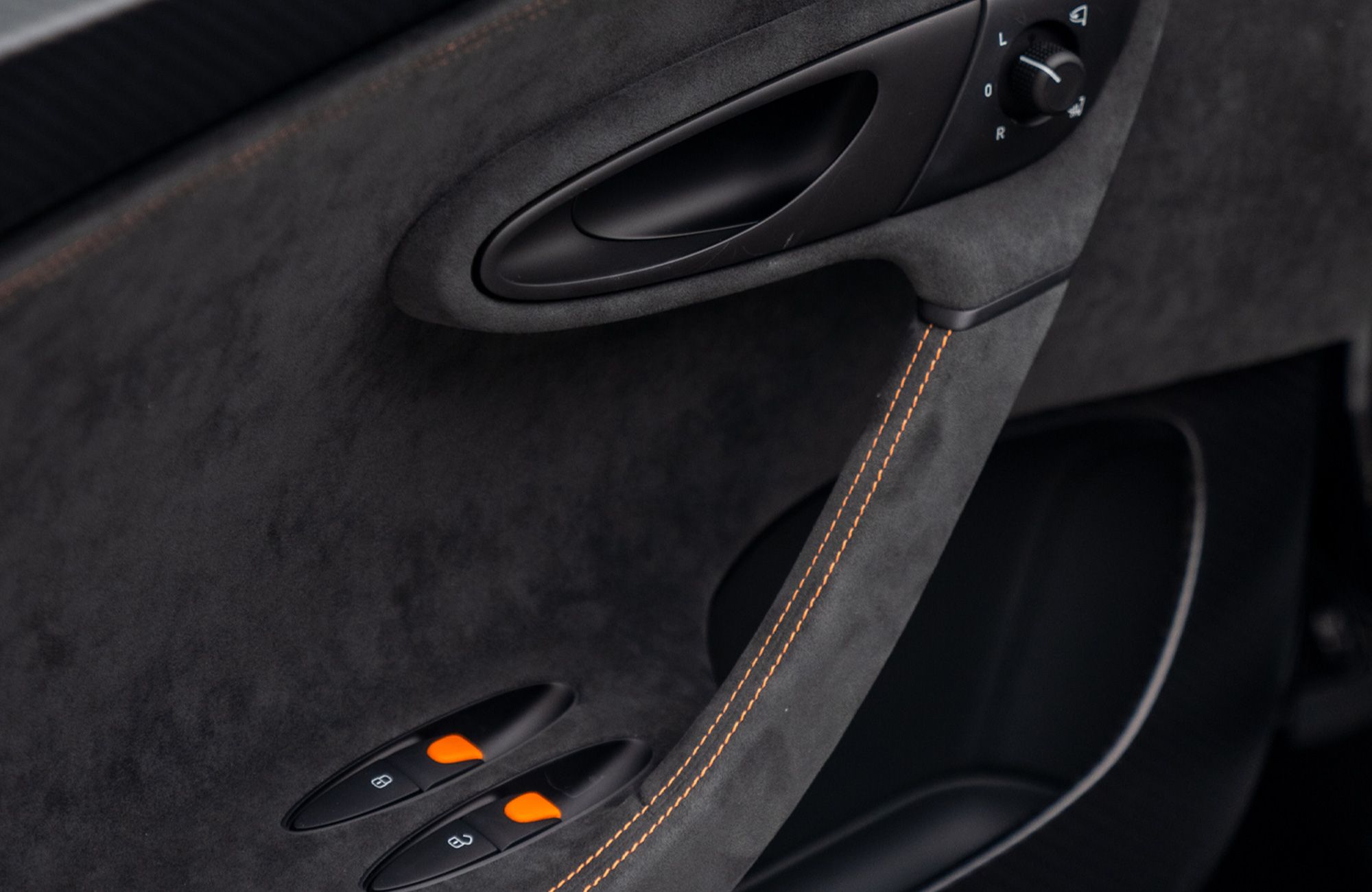 2022 Bugatti Chiron Super Sport 300+, 6/18