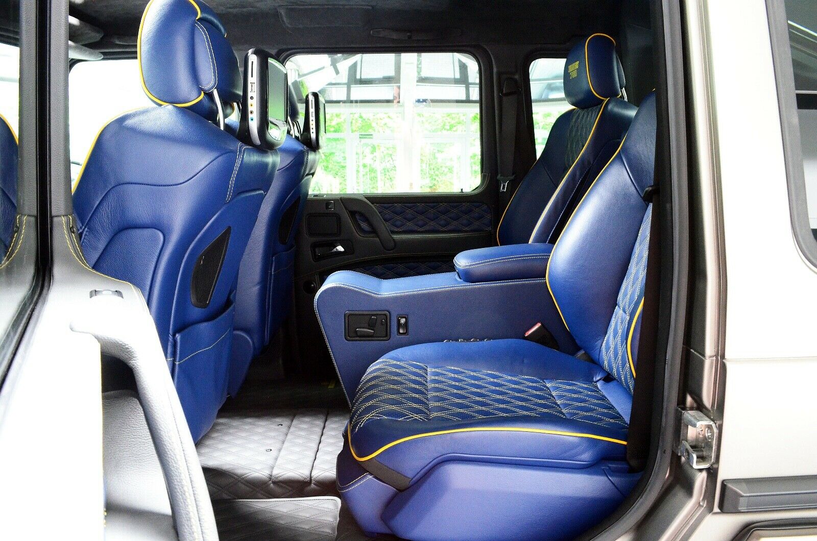 2015 BRABUS G 700 6x6, 5/20