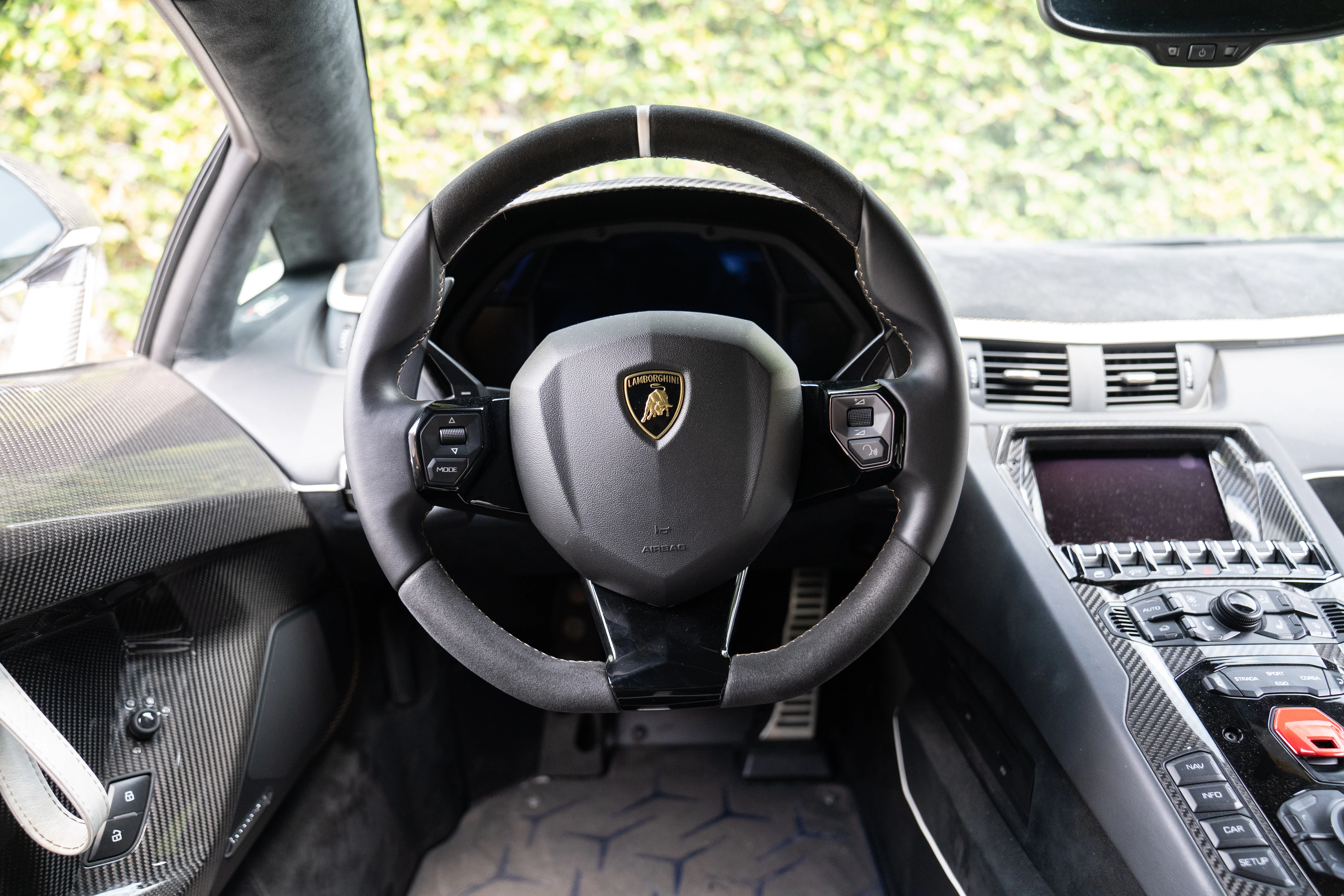 2019 Lamborghini Aventador SVJ Coupe, 11/13
