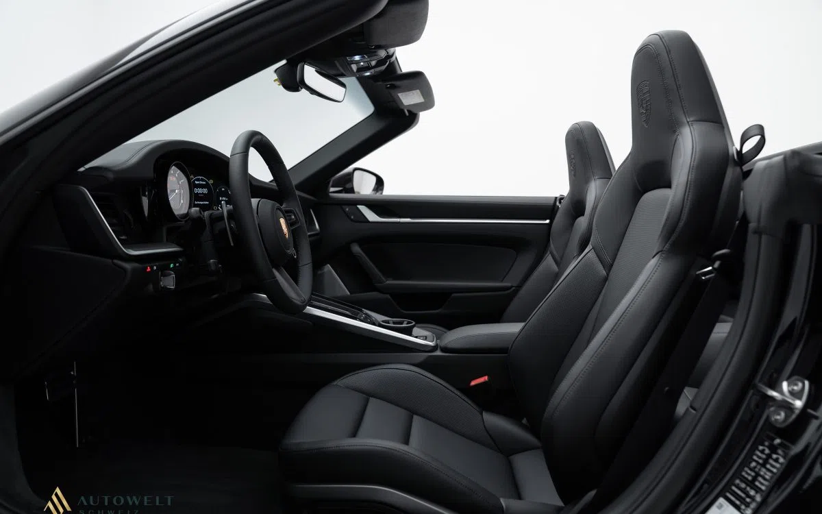 2023 Porsche 911 Turbo S Cabriolet PDK interior