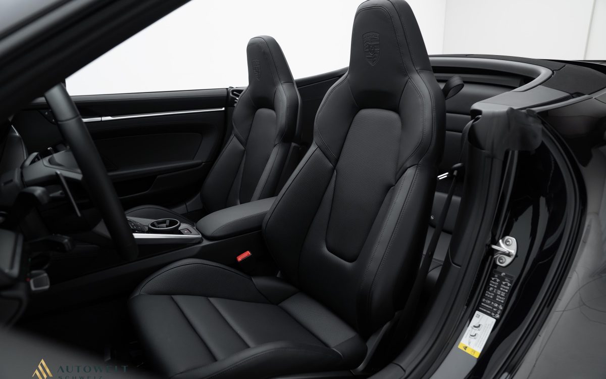 2023 Porsche 911 Turbo S Cabriolet PDK, 4/5