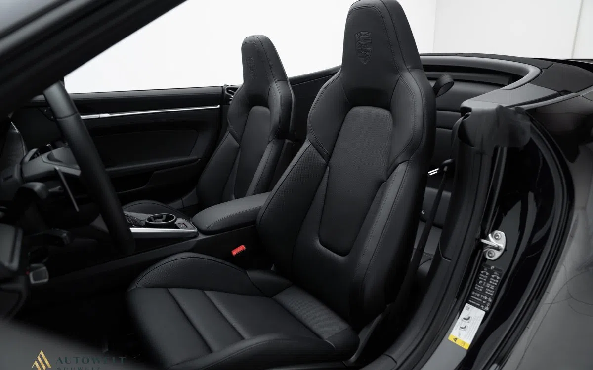 2023 Porsche 911 Turbo S Cabriolet PDK interior, seats