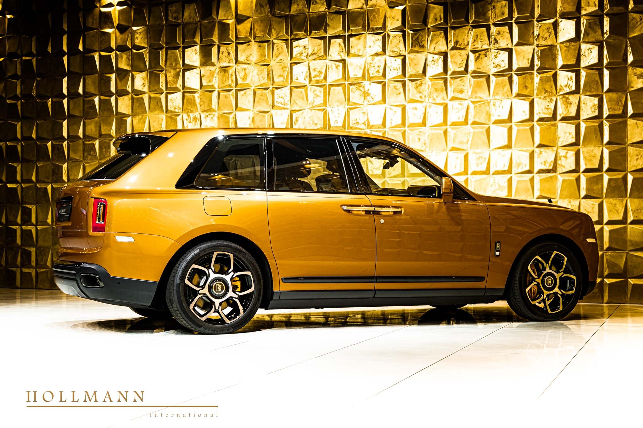 2023 Rolls-Royce Cullinan Black Badge, 14/16