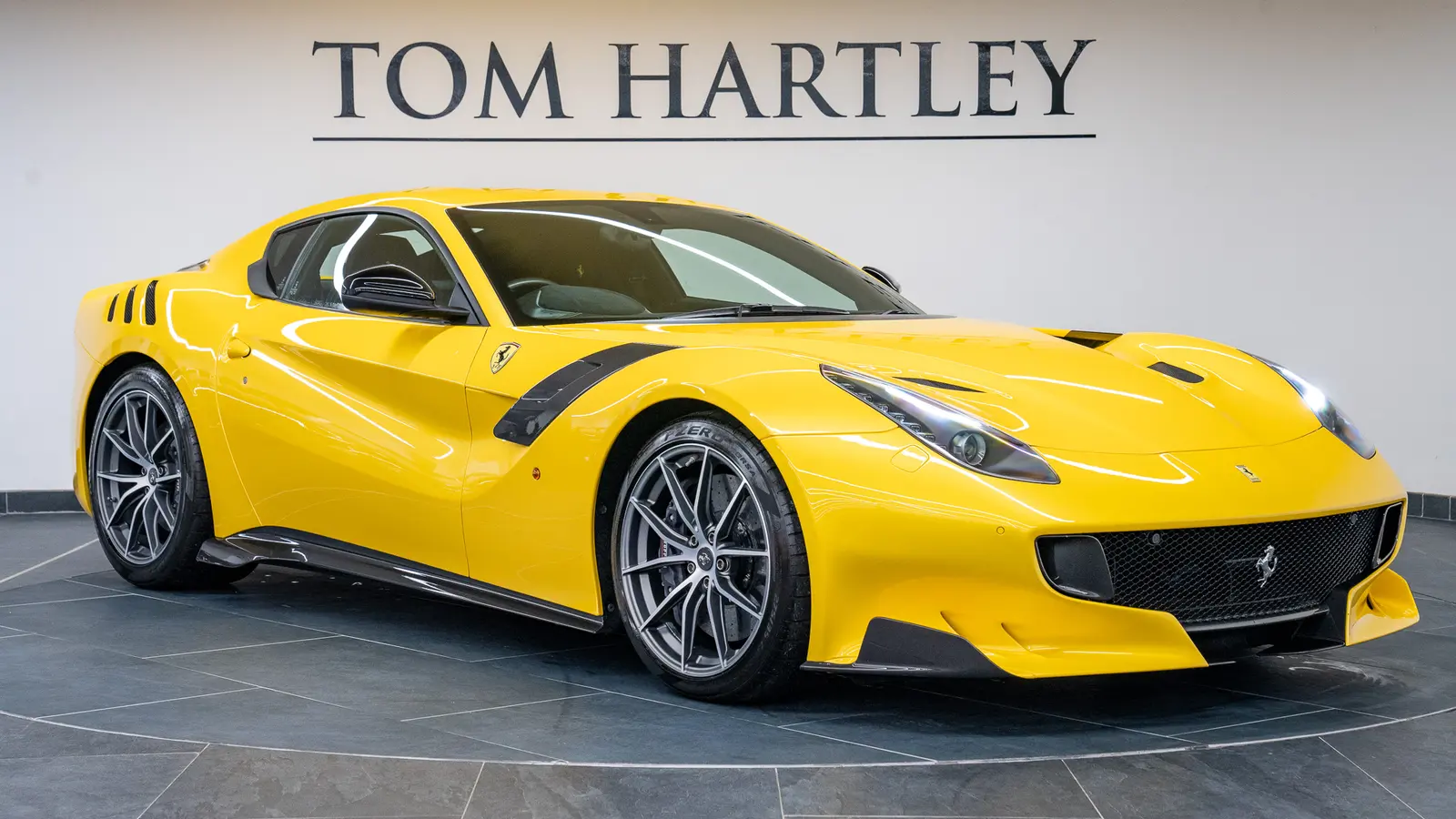 2016 Ferrari F12 tdf, 3/14