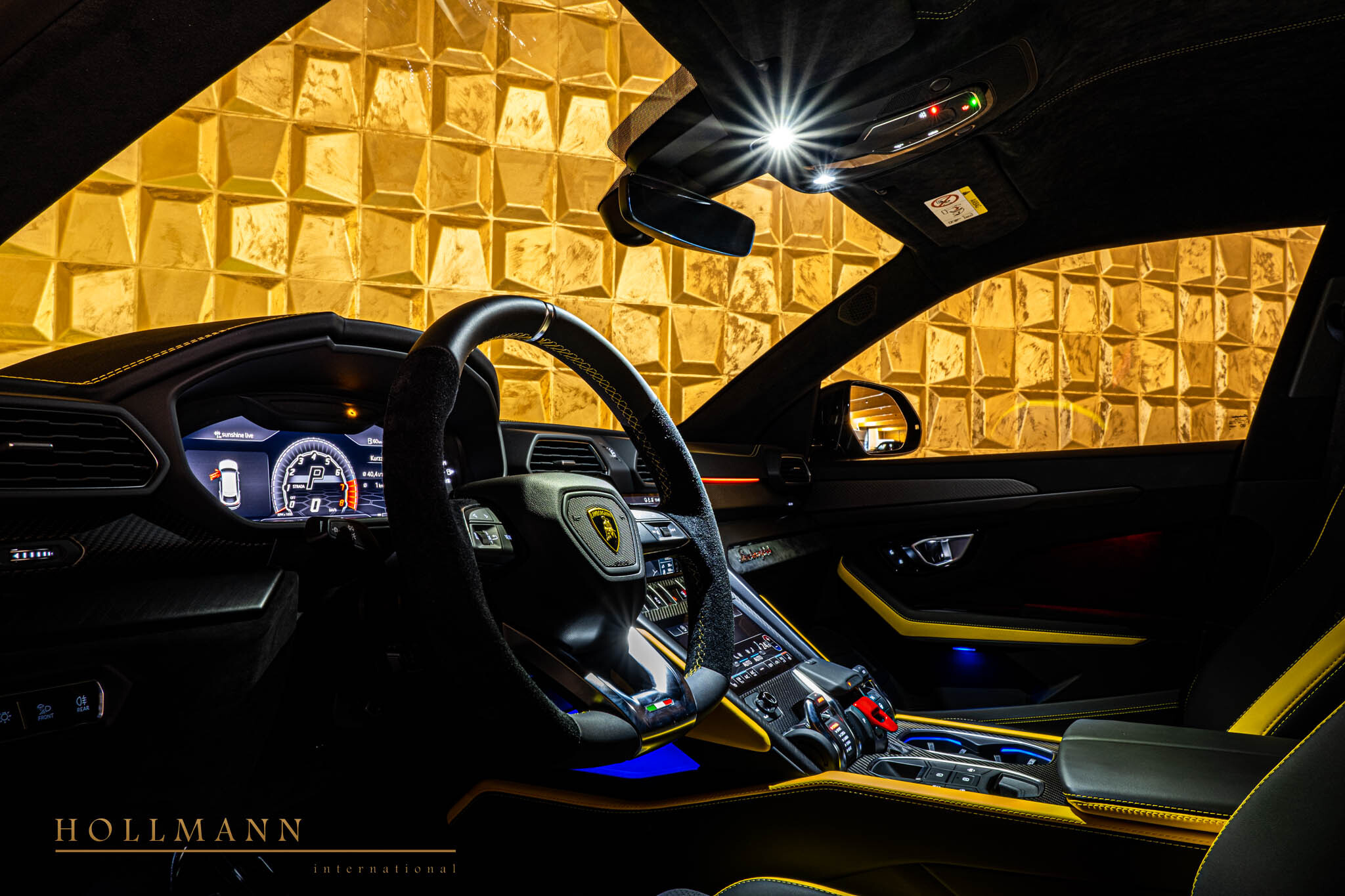 2023 Lamborghini Capsule Collection "Urus Graphite", 6/17