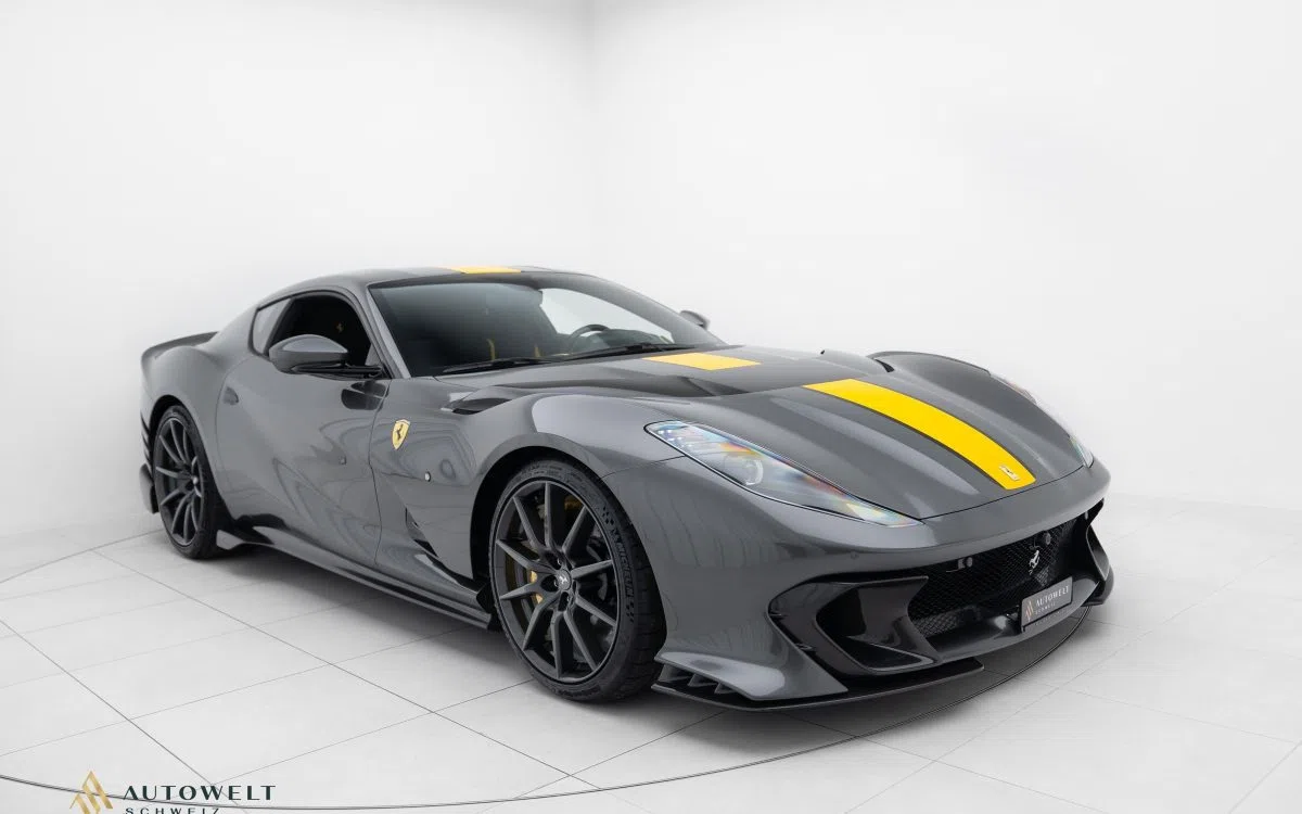 Ferrari 812 Competizione