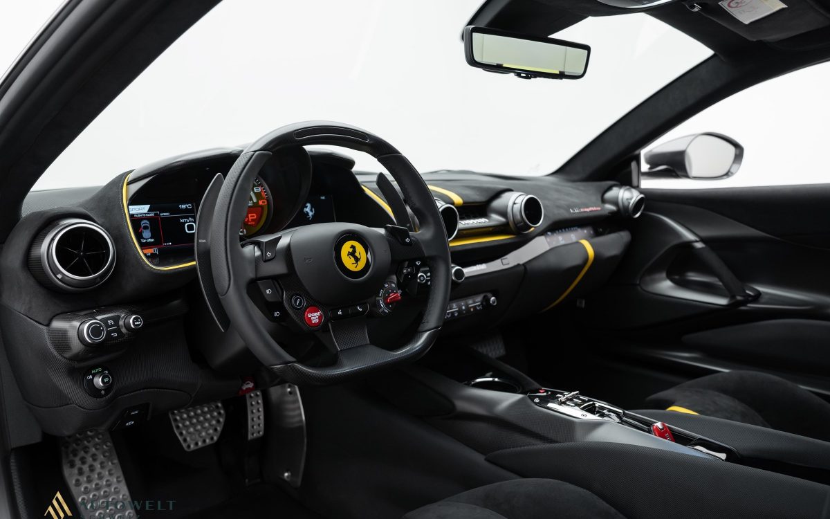 Ferrari 812 Competizione, 4/5