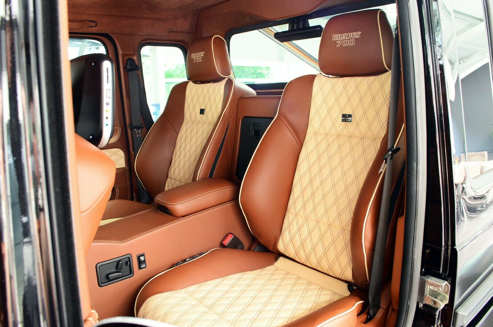 2015 BRABUS G 700 6x6, 17/20