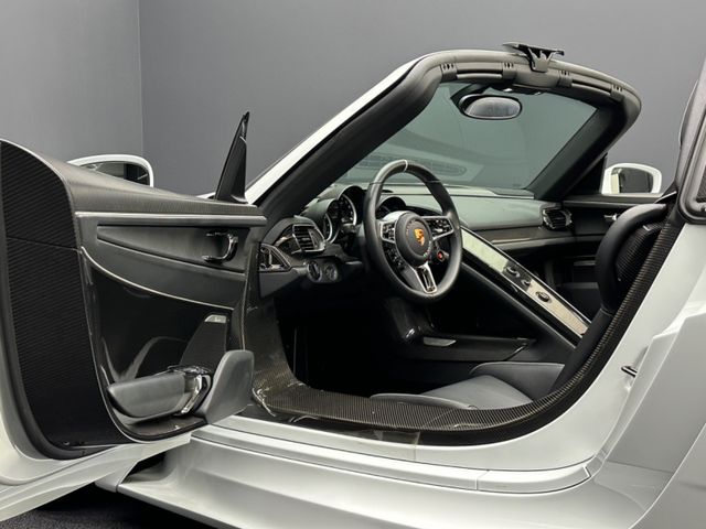 Porsche 918 Spyder, 2/9