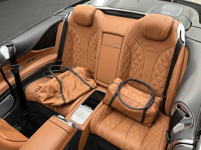 Mercedes-Maybach S 650 Cabriolet interior, seats