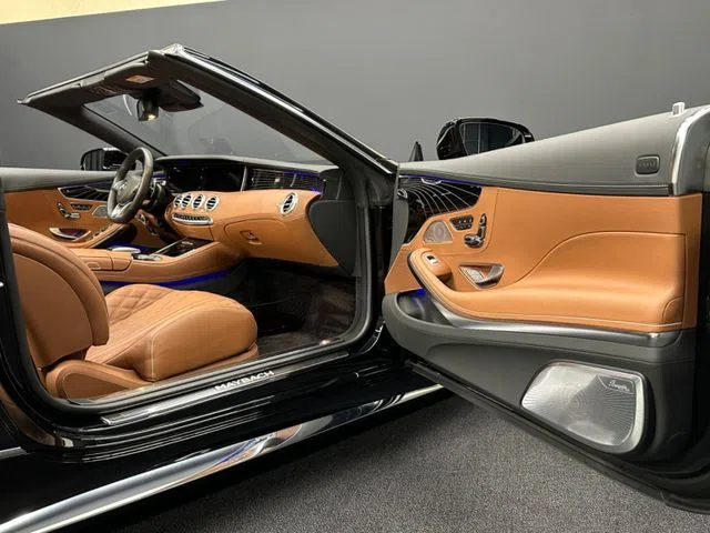 Mercedes-Maybach S 650 Cabriolet interior