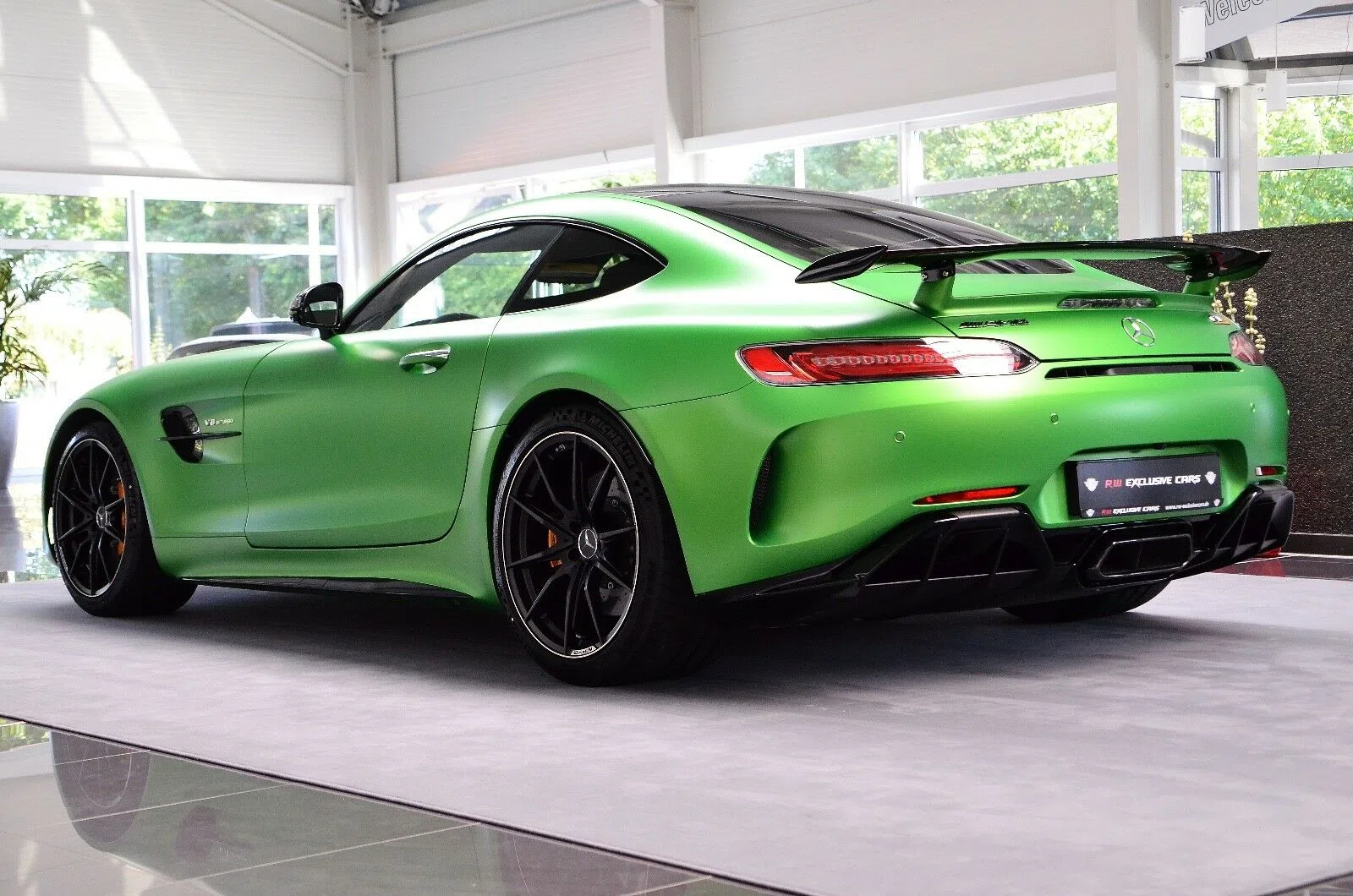 2018 Mercedes-Benz AMG GT R for sale, exterior, Green