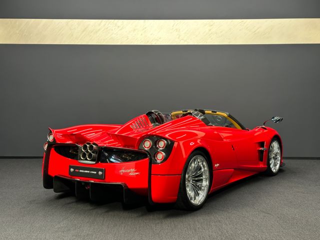 2019 Pagani Huayra Roadster, 3/4
