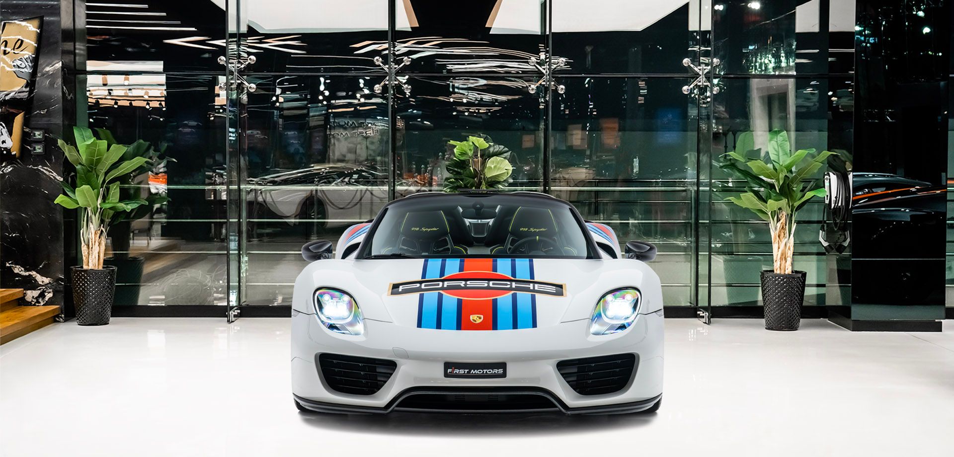 2015 Porsche 918 Spyder Weissach Package Martini Edition, 4/16