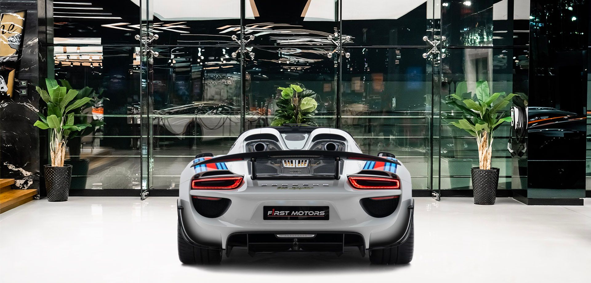 2015 Porsche 918 Spyder Weissach Package Martini Edition, 5/16