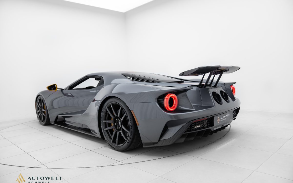 Ford GT Carbon Series, 4/6