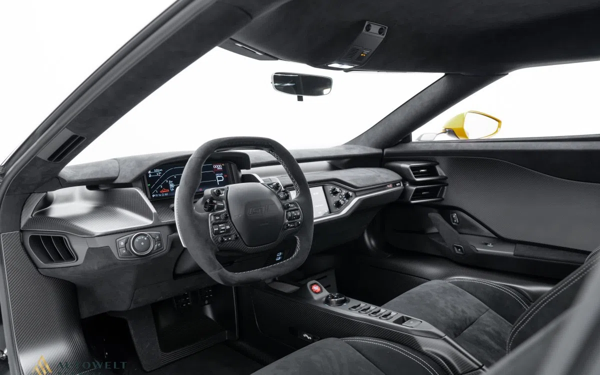 Ford GT Carbon Series interior, dashboard, Black