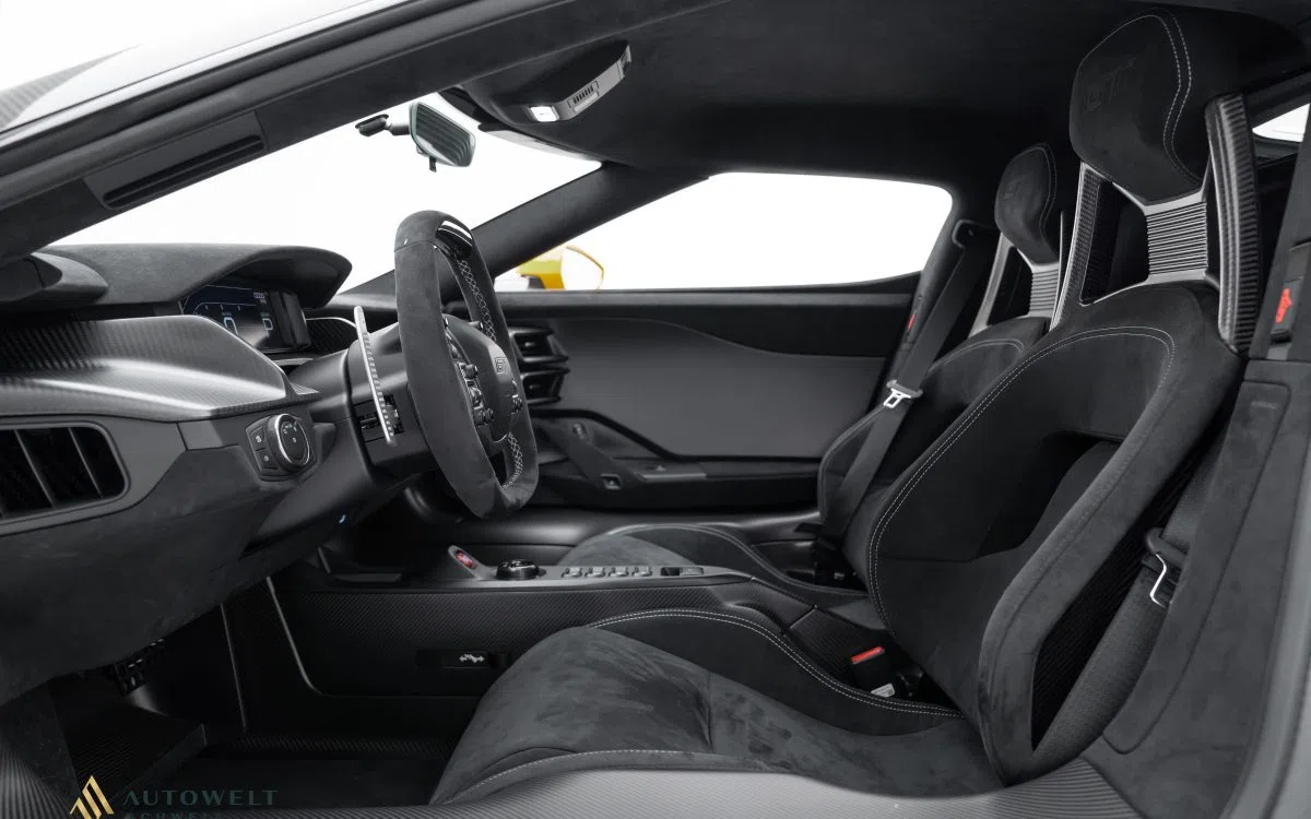 Ford GT Carbon Series interior, Black