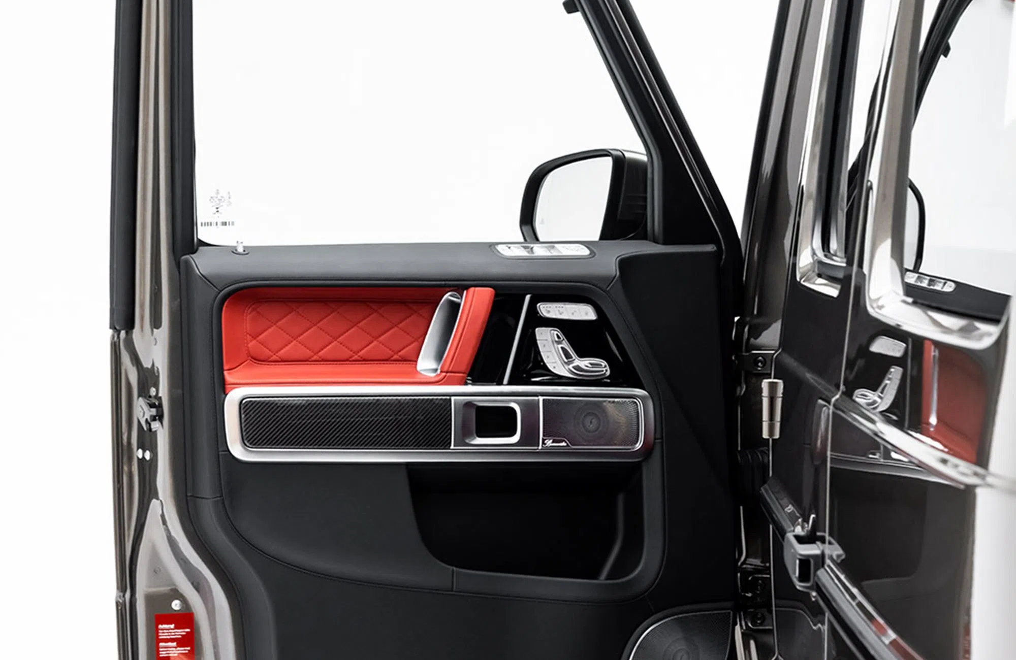 2021 Mercedes-AMG G 63 interior, door panel, Red