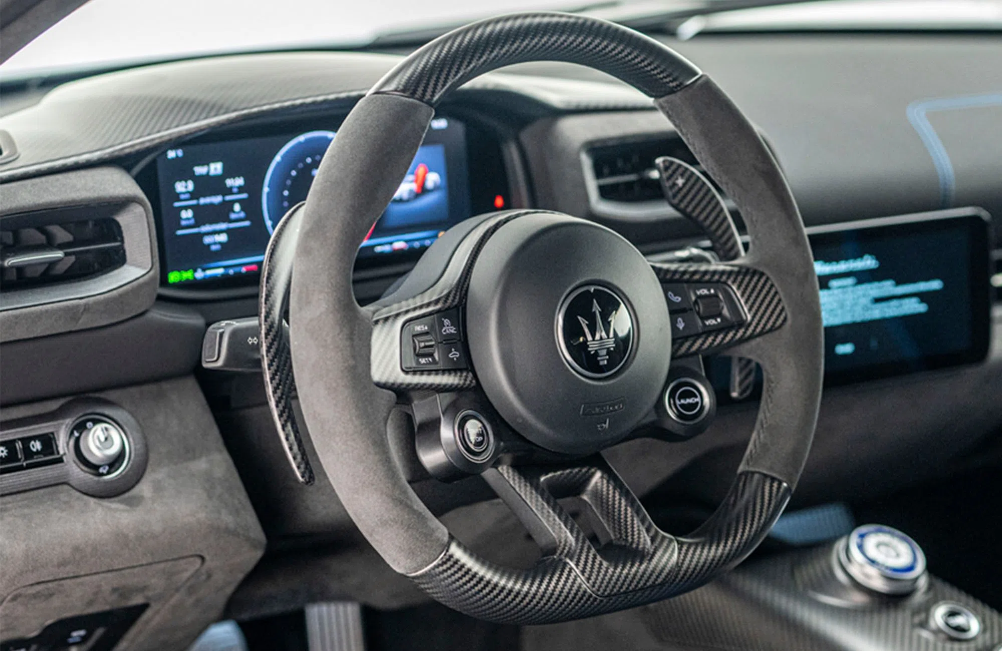 2022 Maserati MC20 interior, steering wheel, Black