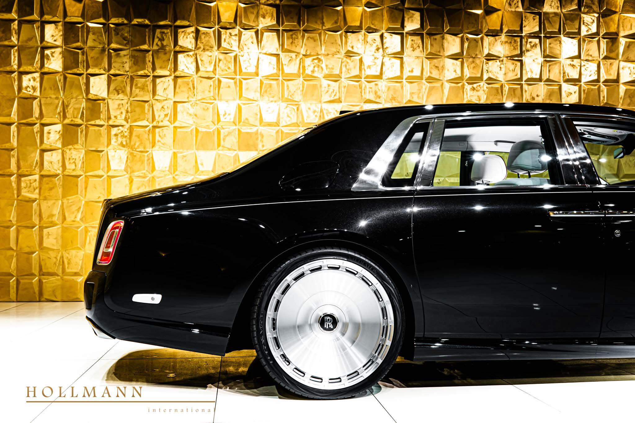 2023 Rolls-Royce Phantom by NOVITEC, 7/19