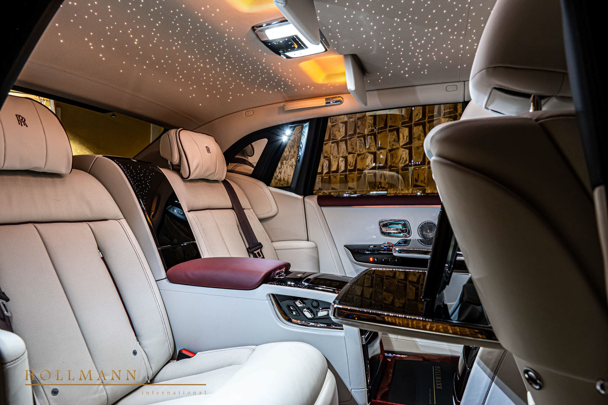2023 Rolls-Royce Phantom by NOVITEC, 17/19