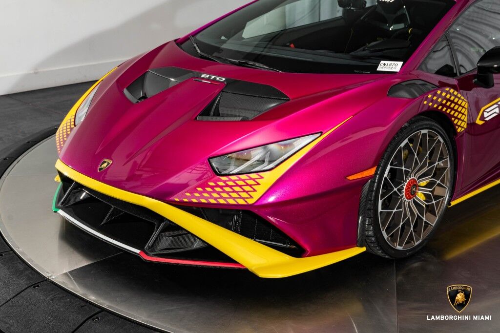 2022 Lamborghini Huracán STO, 3/19