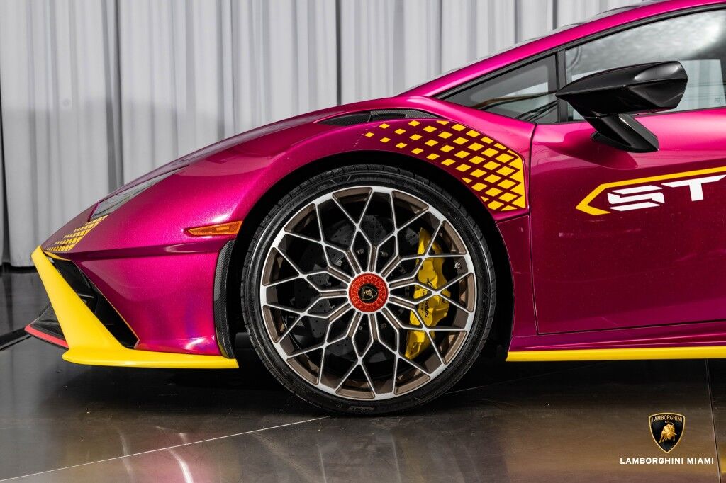 2022 Lamborghini Huracán STO, 9/19
