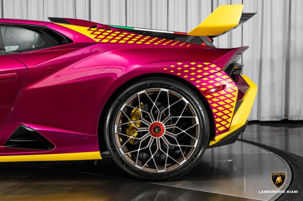 2022 Lamborghini Huracán STO, 10/19