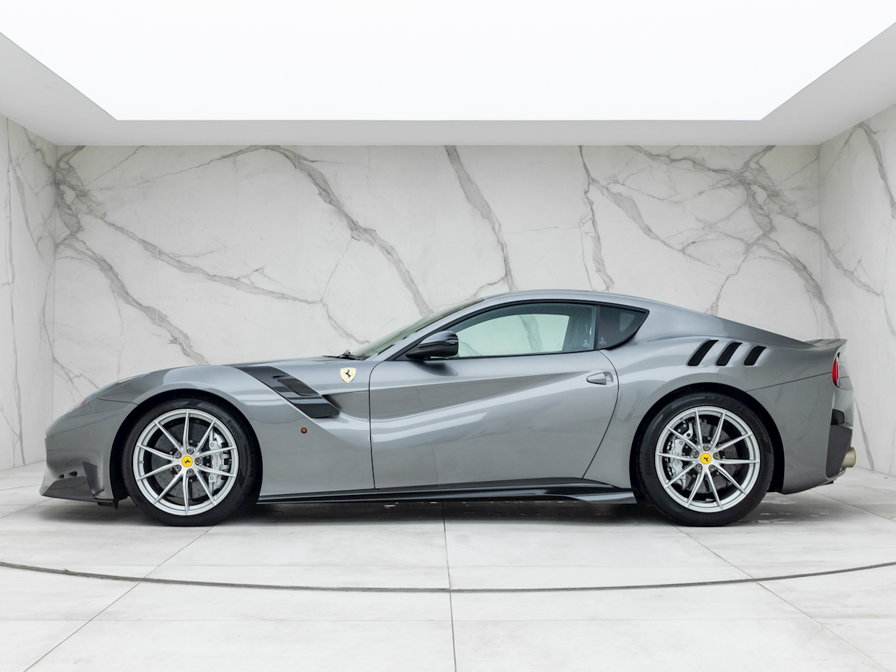 2016 Ferrari F12tdf, 2/17