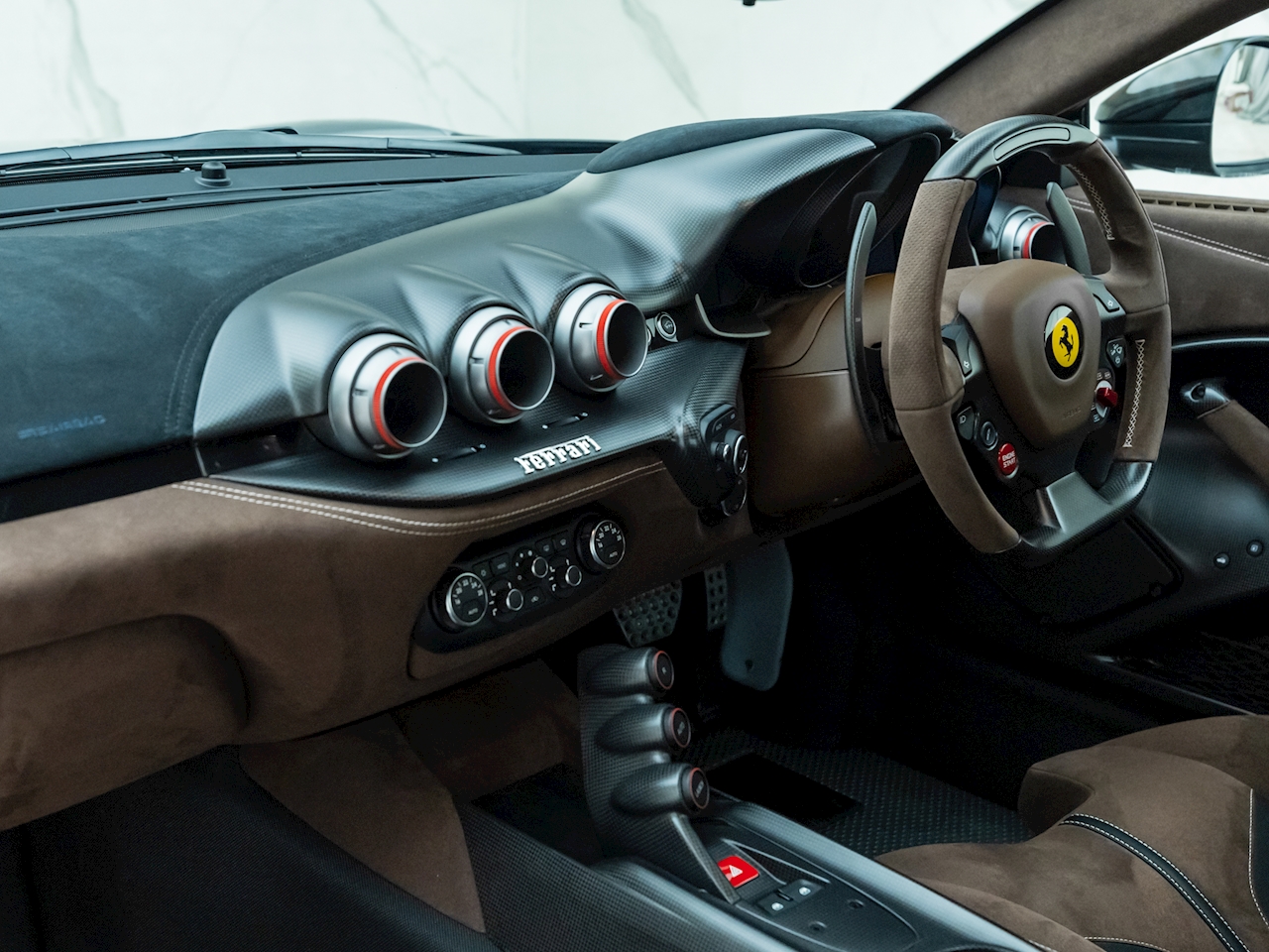 2016 Ferrari F12tdf, 16/17
