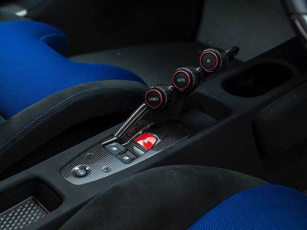 2015 Ferrari 458 Speciale, 15/16