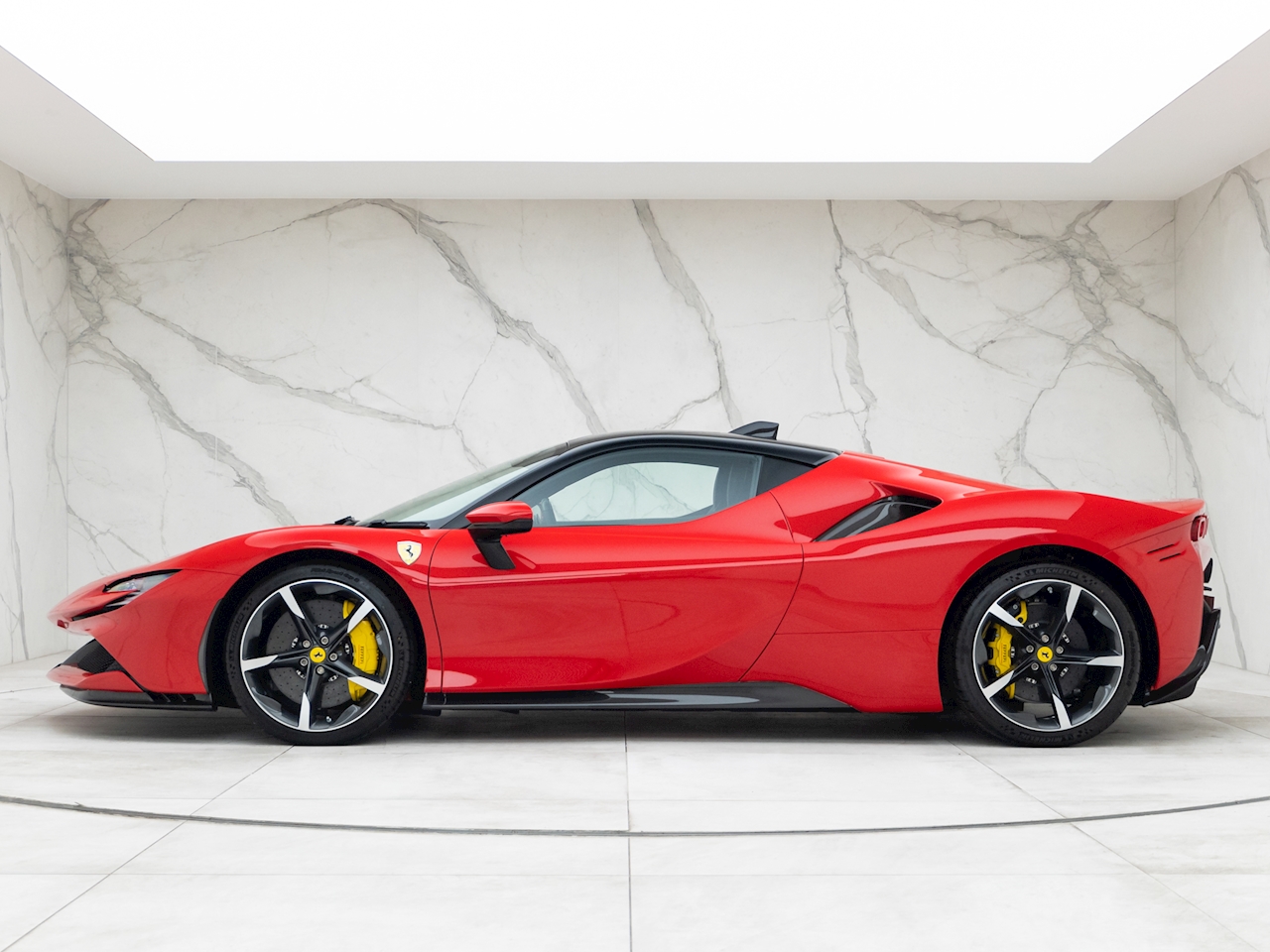 2021 Ferrari SF90 Stradale, 2/19