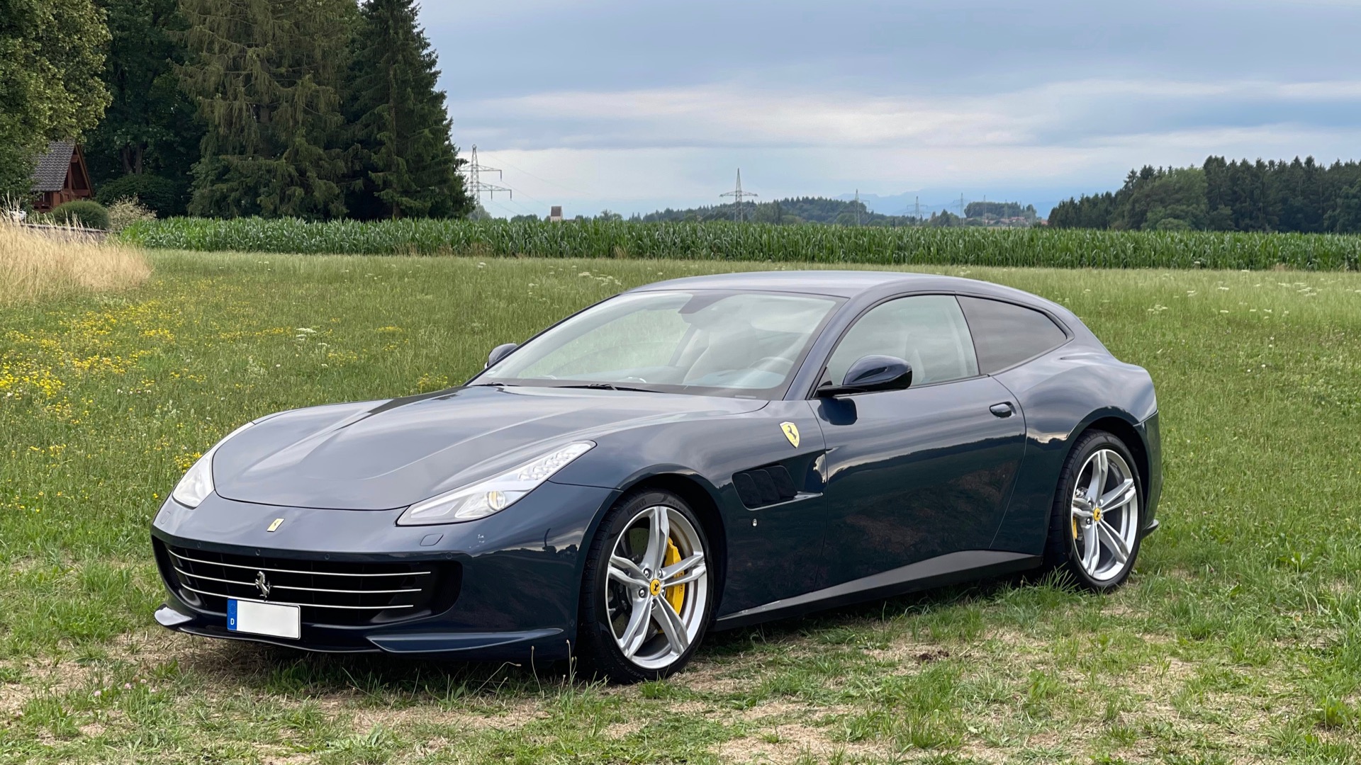 2017 Ferrari GTC4Lusso, 6/14