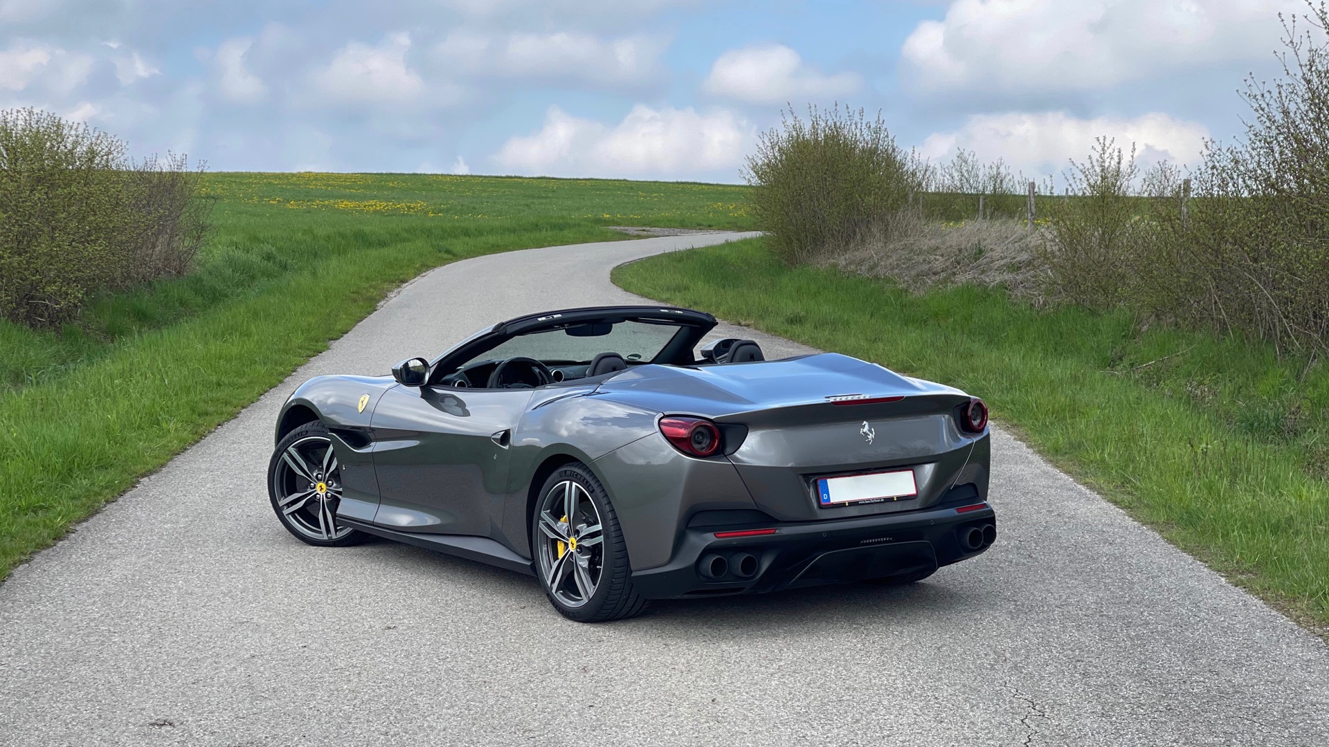 2020 Ferrari Portofino, 5/18