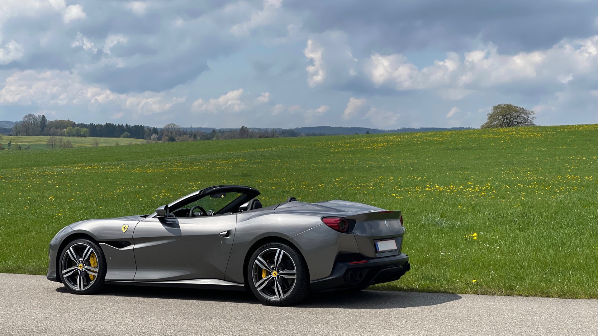 2020 Ferrari Portofino, 12/18