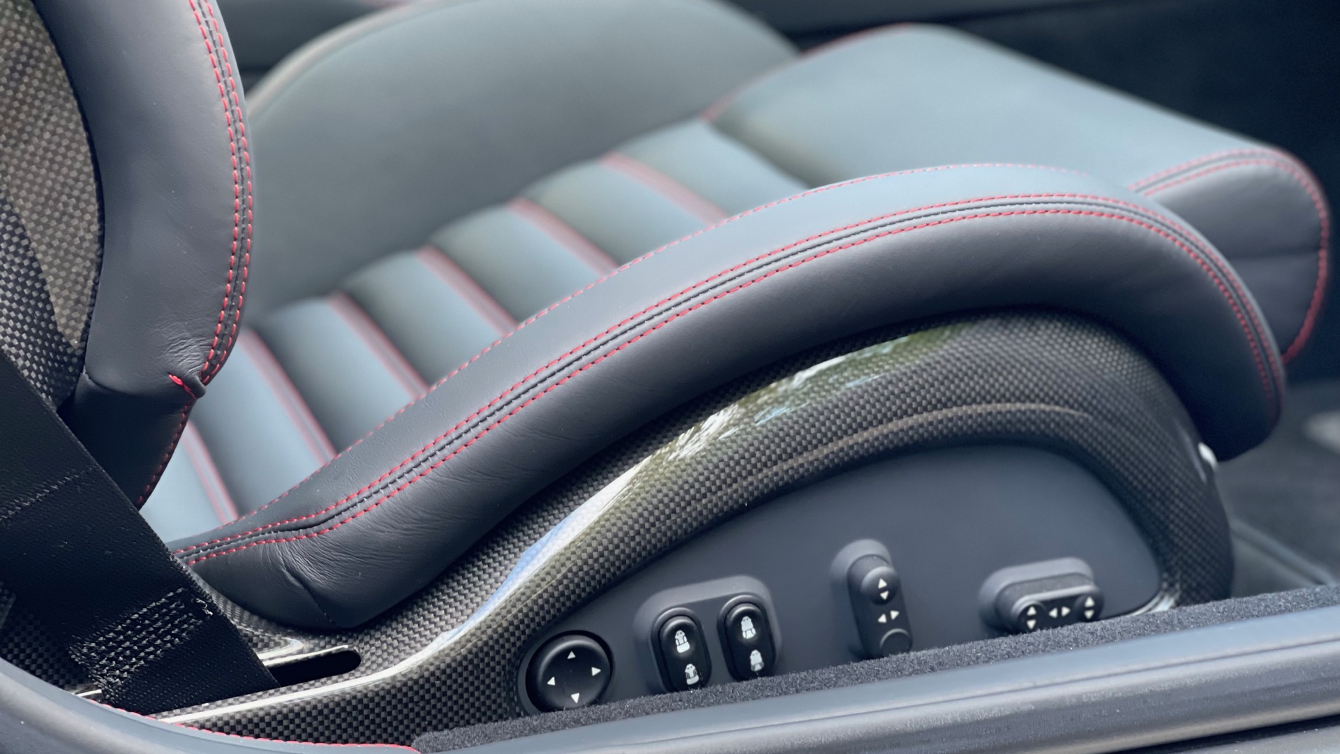 2015 Ferrari 599 GTB Fiorano F1, 19/20