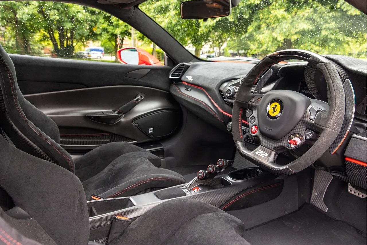 2020 Ferrari 488 Pista Piloti, 10/16