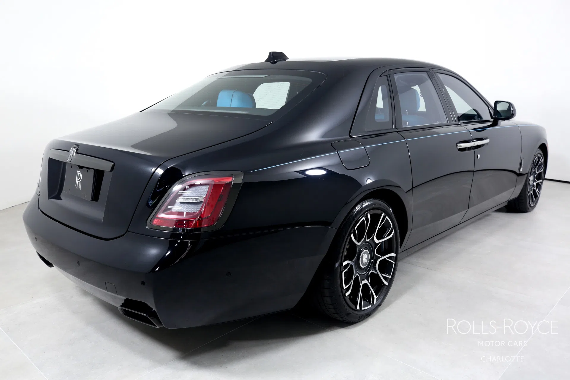 2022 Rolls-Royce Black Badge Ghost