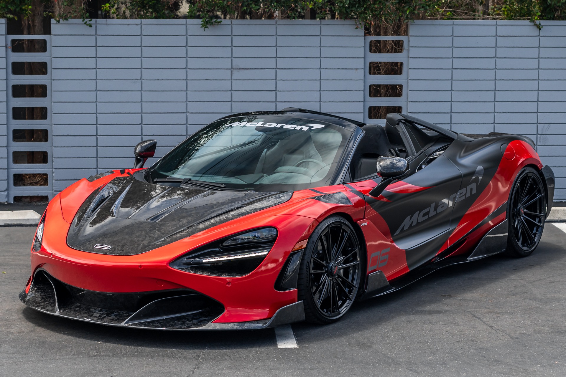 2020 McLaren 720S Spider, 2/16