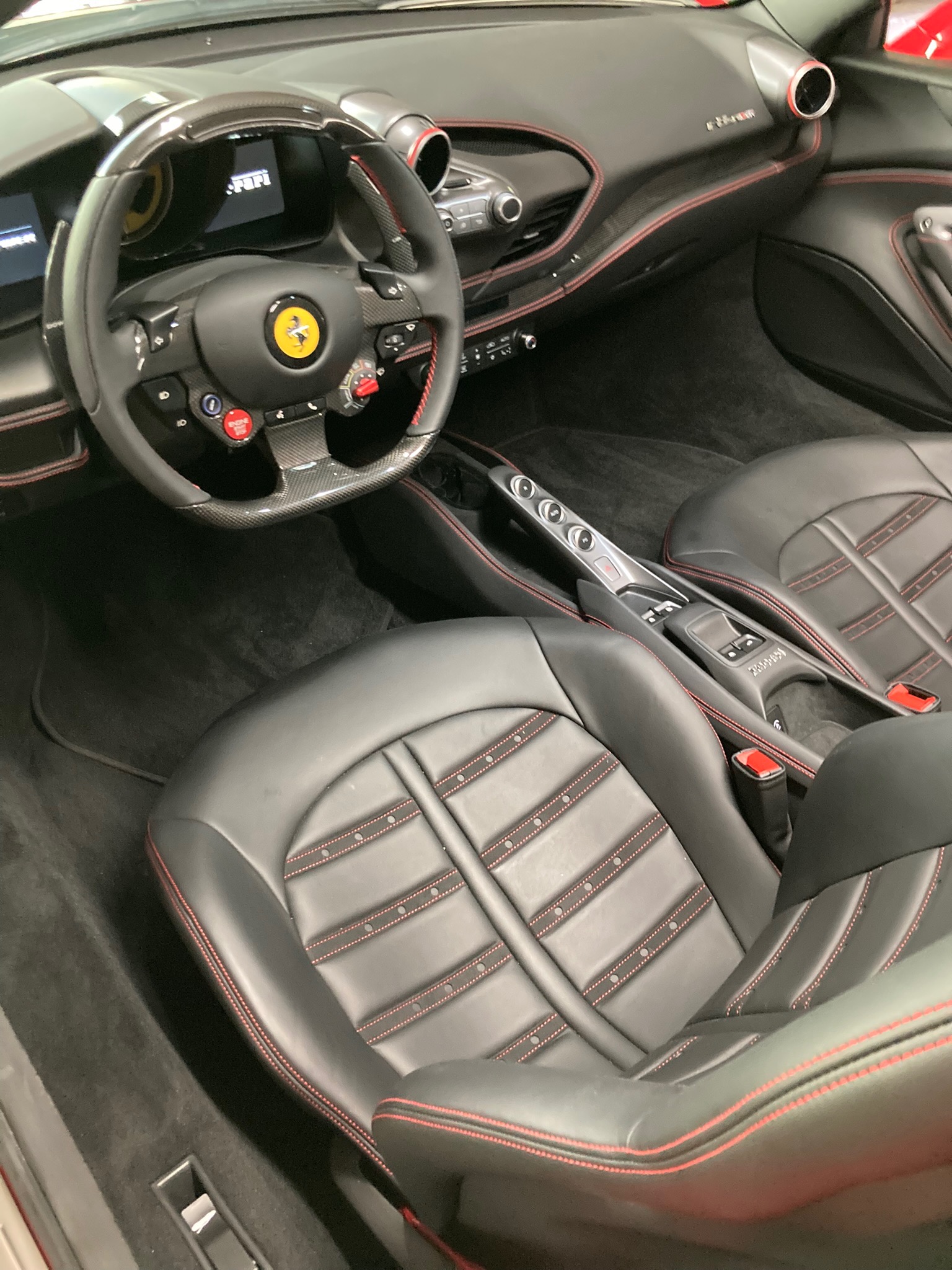 2022 Ferrari F8 Spider, 12/13