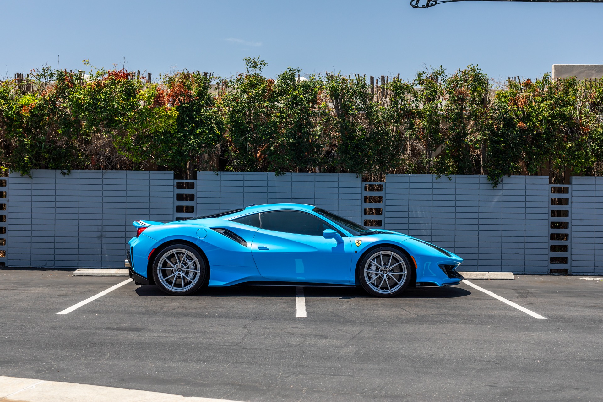 2020 Ferrari 488 Pista, 11/17