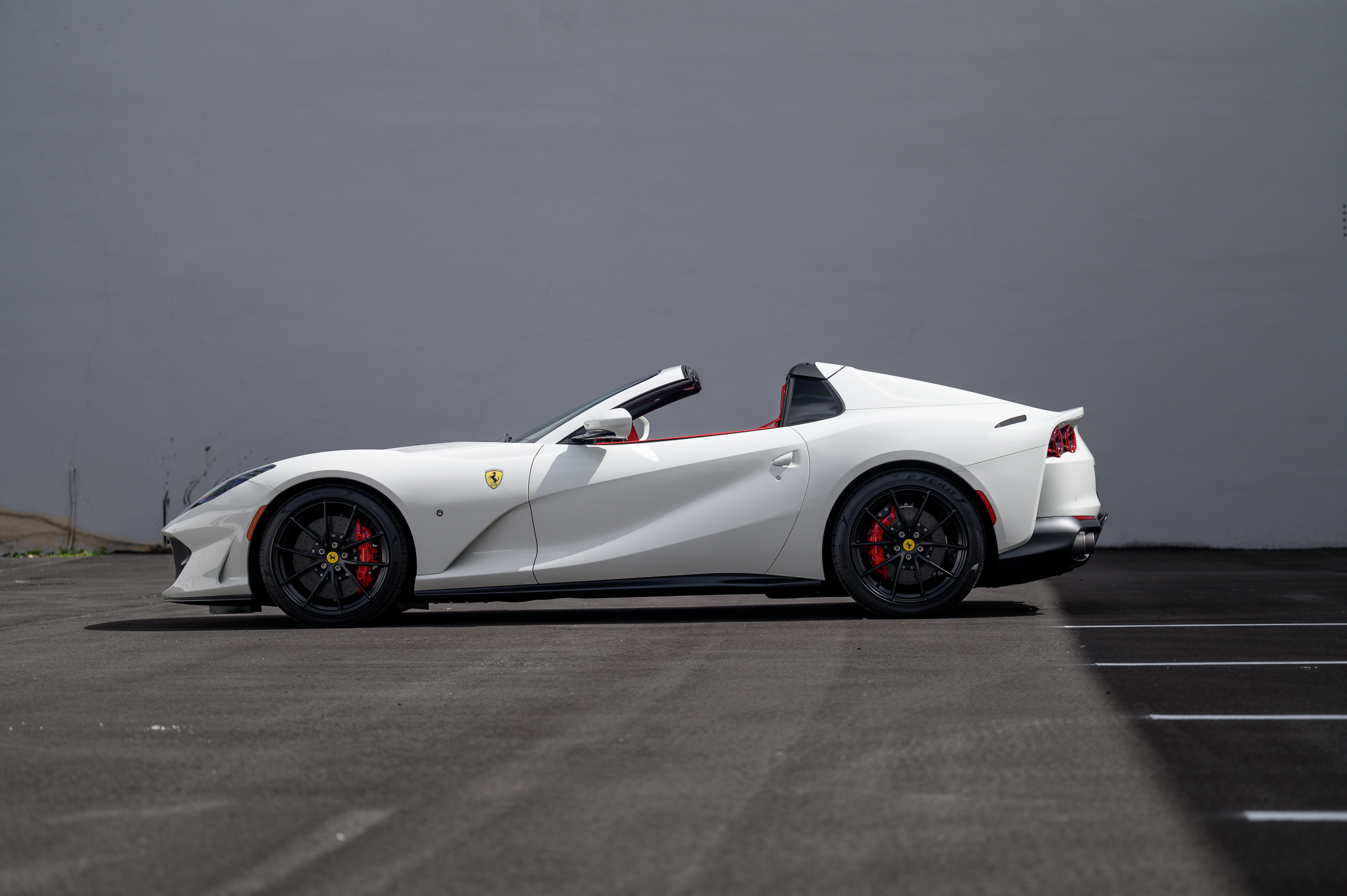 2022 Ferrari 812 GTS